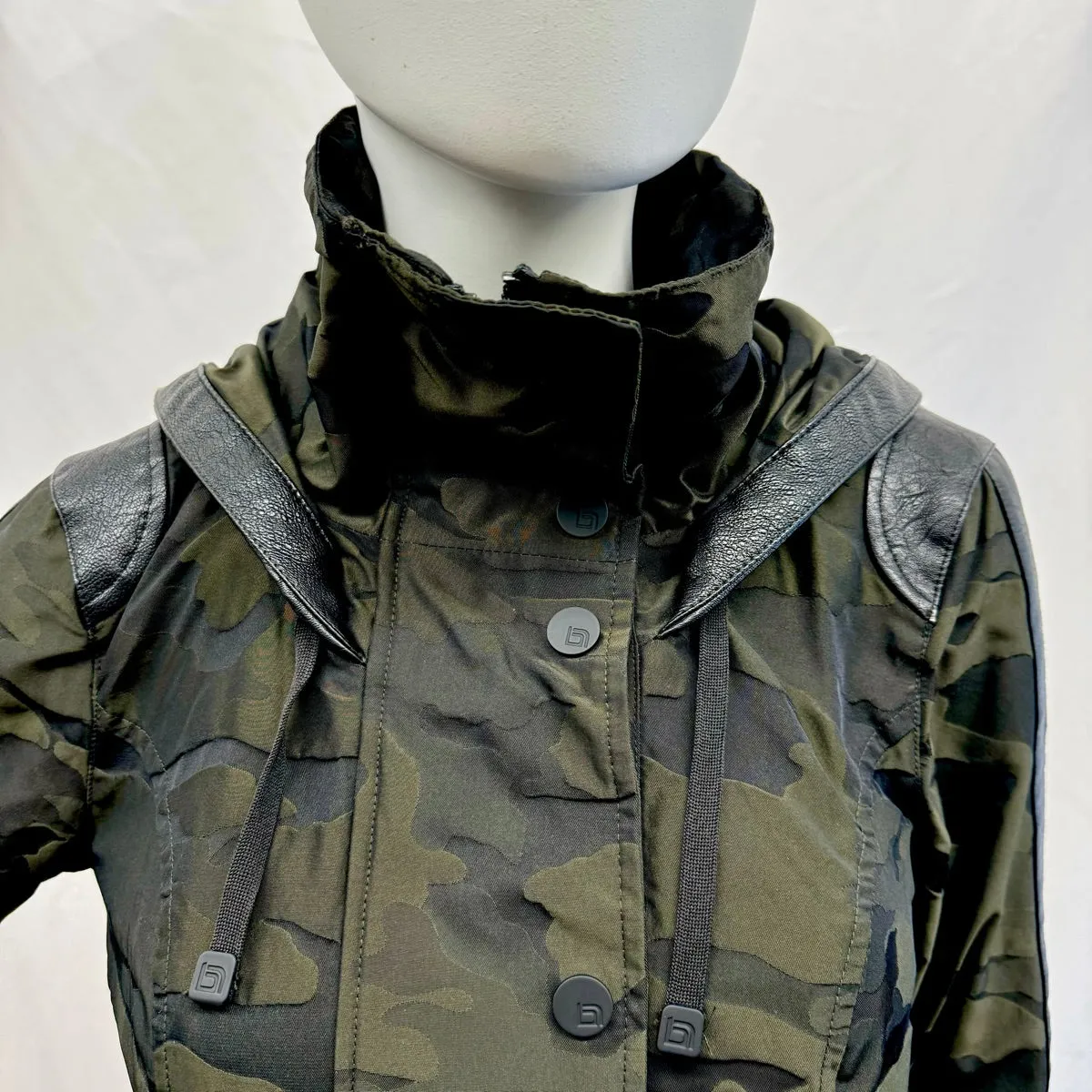 Blanc Noir Coat