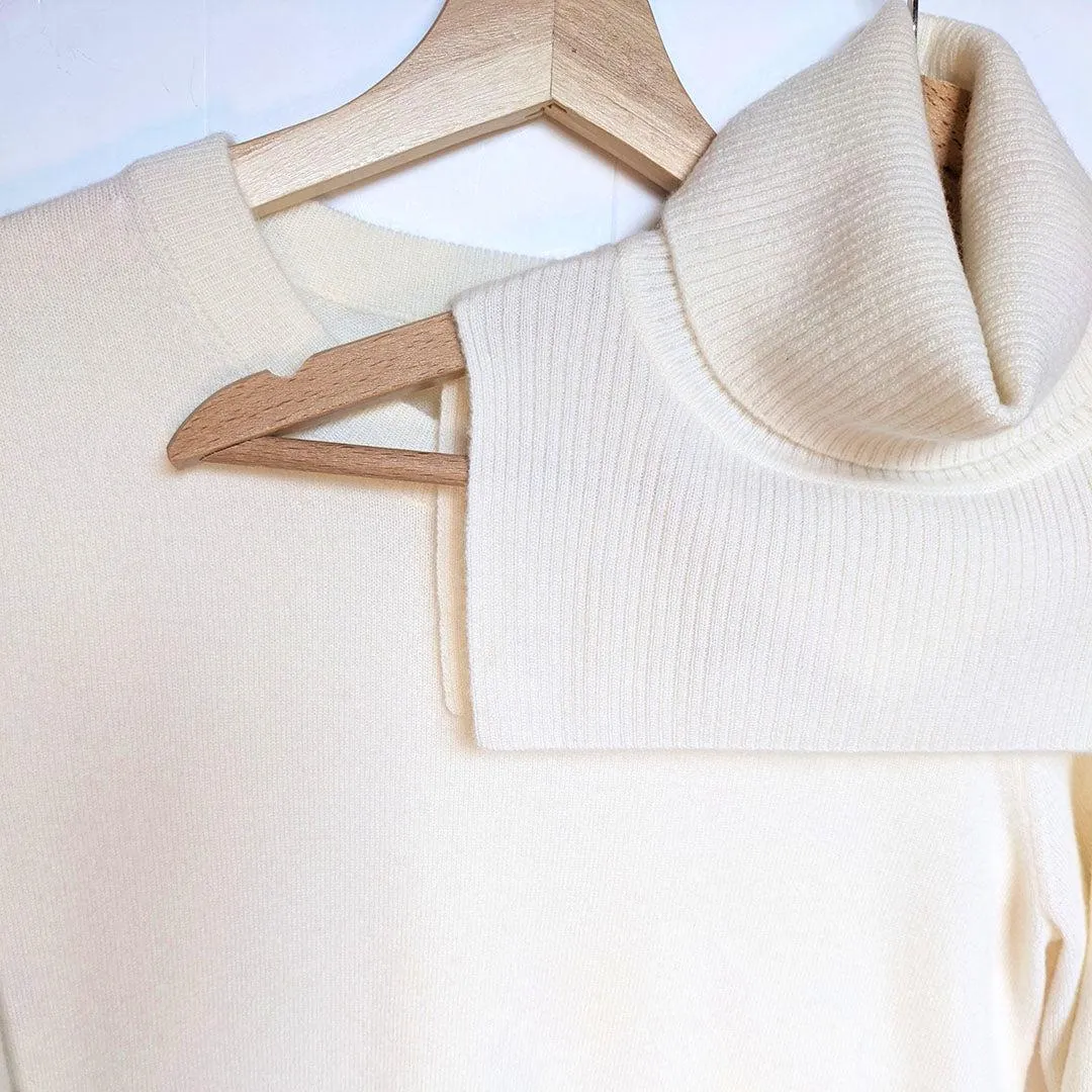 Cashmere Polo/Turtle-neck Accessory