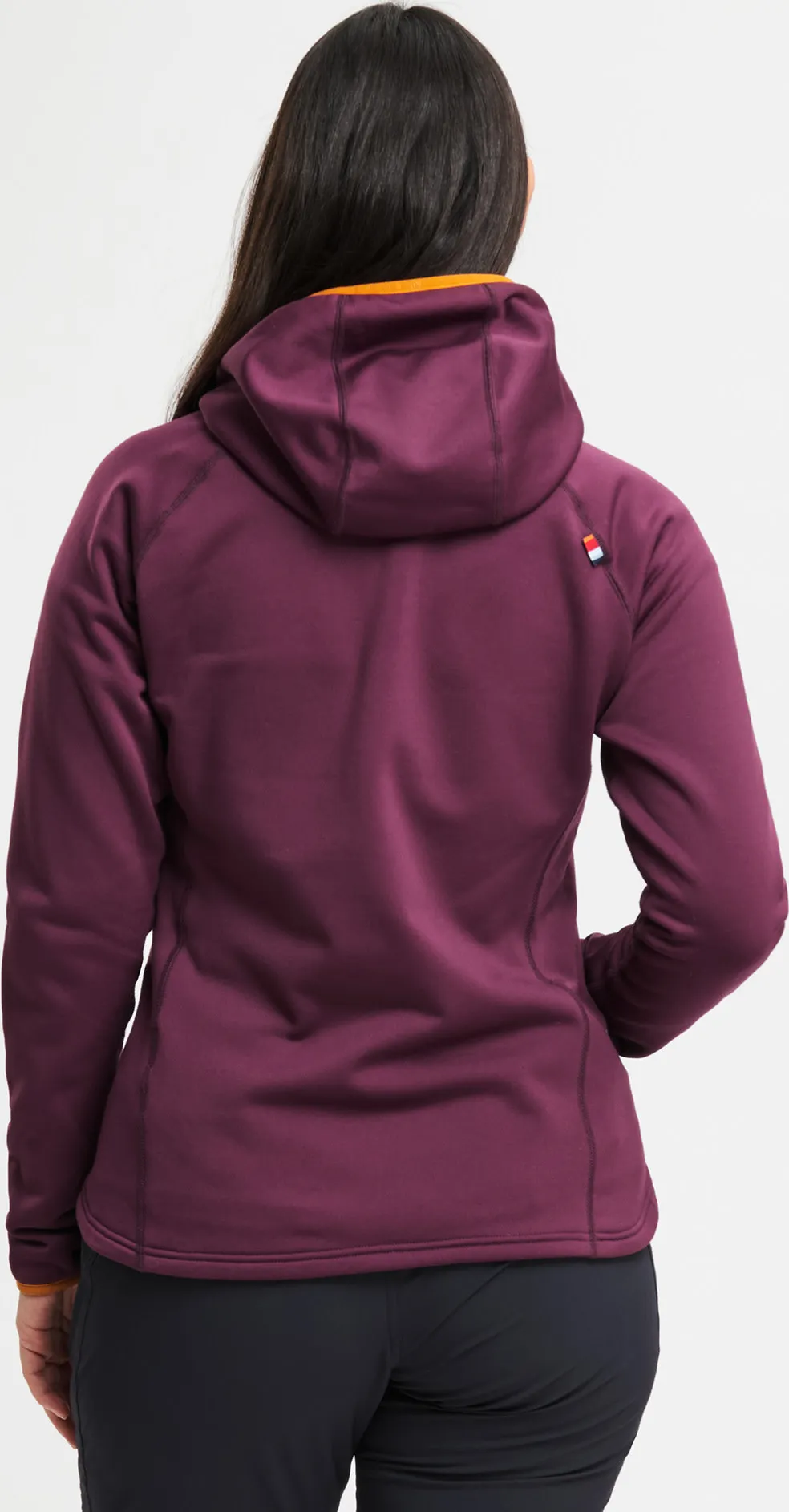 Elevenate Women&#x27;s Skiers Hood Aubergine | Buy Elevenate Women&#x27;s Skiers Hood Aubergine here | Outnorth