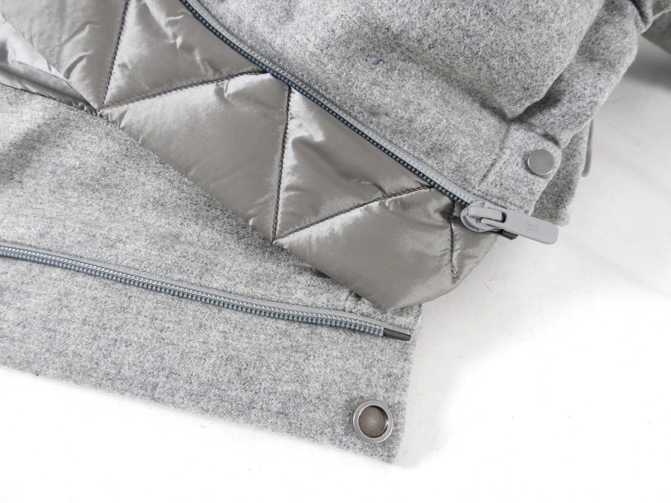 Lululemon Wonderpuff Grey Hooded Down Puffer Coat - S / 6