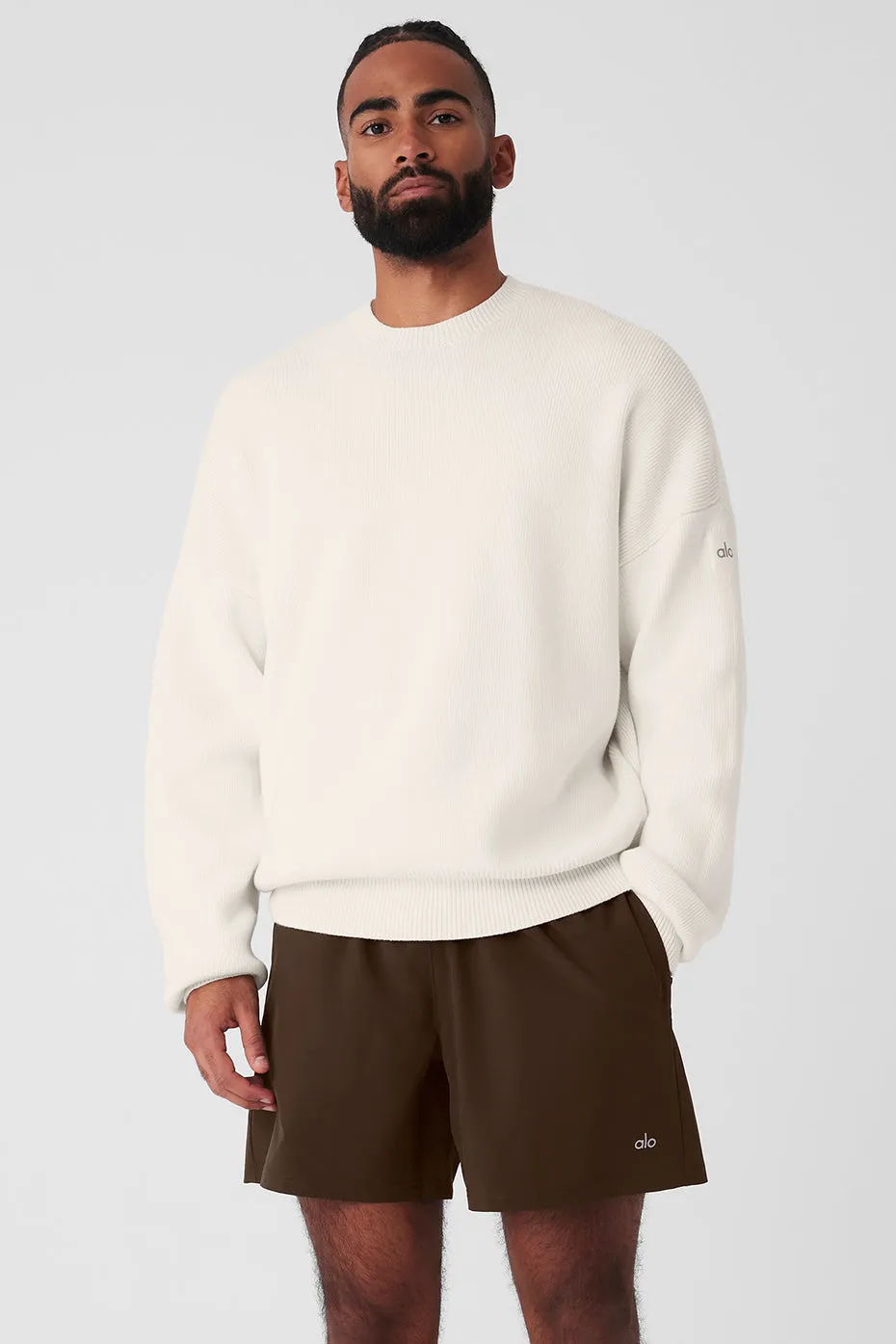 Ivory Classic Crew Neck Sweater for Men and Women - Stylish and Comfortable Knitwear