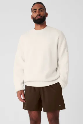 Ivory Classic Crew Neck Sweater for Men and Women - Stylish and Comfortable Knitwear